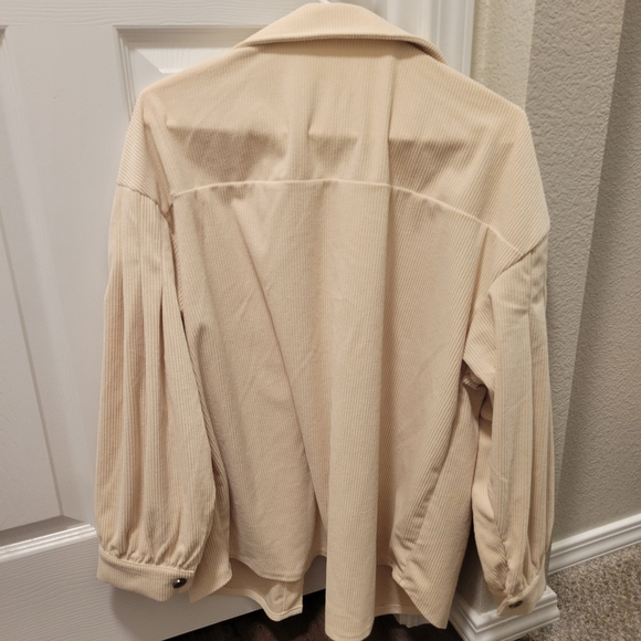 Halara Shacket - Picture 5 of 5